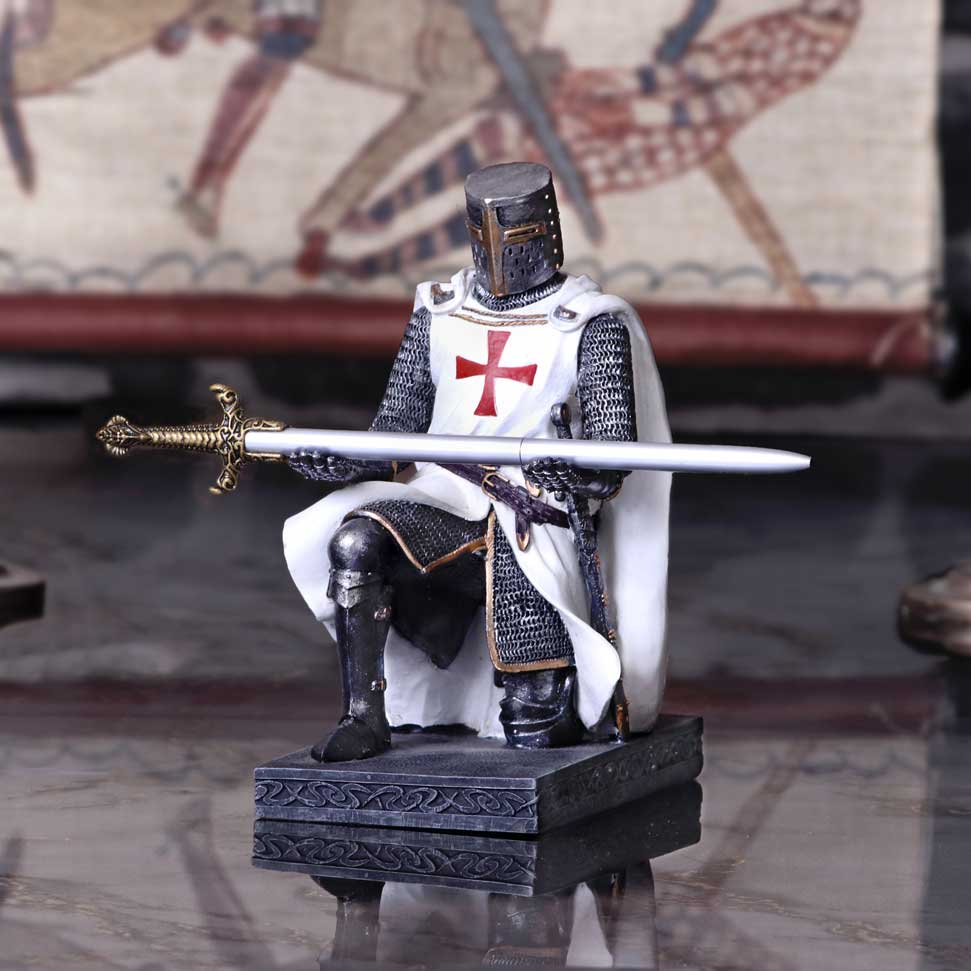 Nemesis Now Knight's Oath Pen Holder 16.8cm